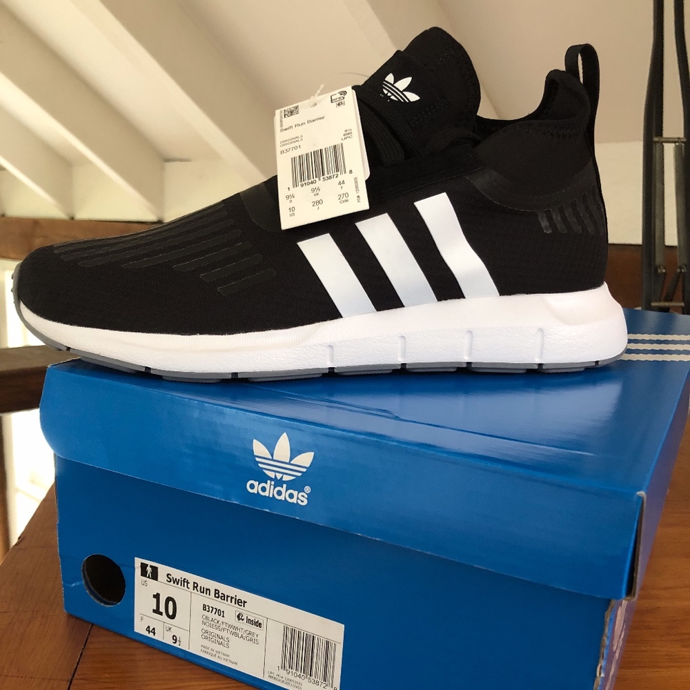 Adidas - SWIFT RUN BARRIER SHOES
